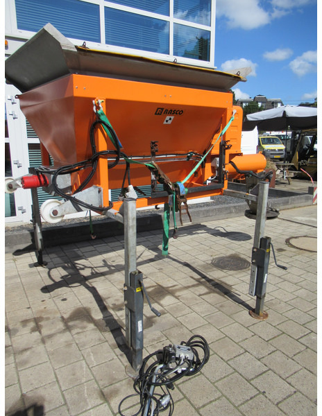 RASCO JUNIOR 1.0M + HONDA Motor - Engine Salt Salz ROTACIJSKI POSIPAC - Sandstrøer: bilde 3 RASCO JUNIOR 1.0M + HONDA Motor - Engine Salt Salz ROTACIJSKI POSIPAC - Sandstrøer: bilde 3