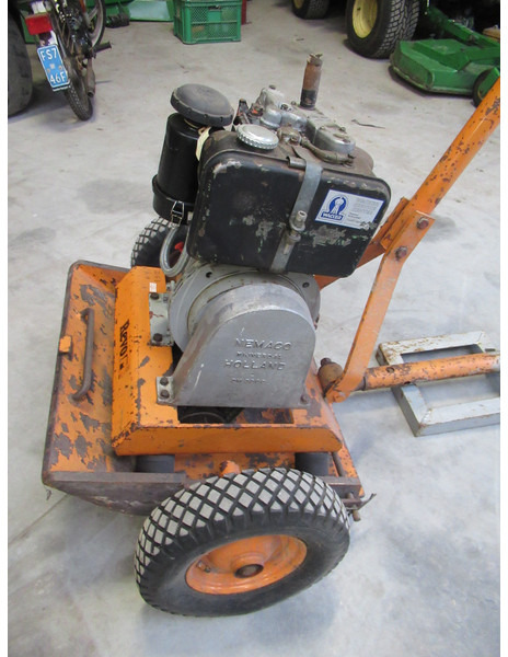 REVO Nemaco DM 3500 Hatz ES75 Diesel trilplaat - Vibroplate: bilde 2 REVO Nemaco DM 3500 Hatz ES75 Diesel trilplaat - Vibroplate: bilde 2