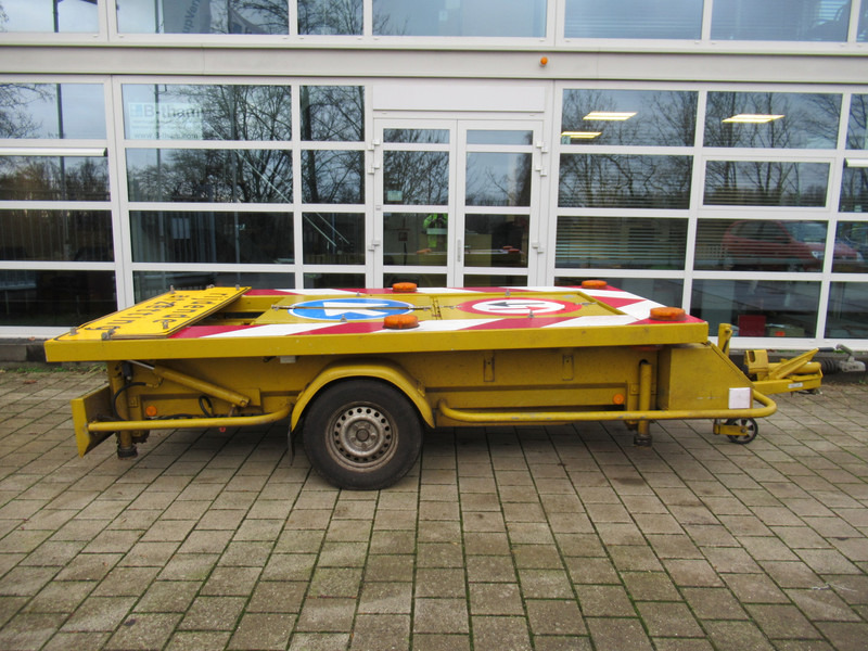 Trias SW15U2B Actiewagen Signaalwagen - Tilhenger: bilde 4 Trias SW15U2B Actiewagen Signaalwagen - Tilhenger: bilde 4