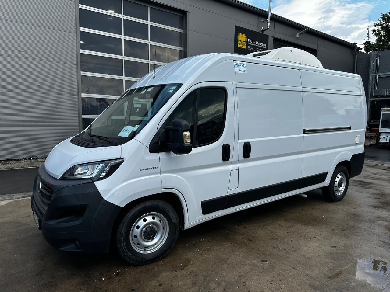 Fiat Ducato Isberg Pharma-Kühler -30°C/4°C/22°C - Kjølebil: bilde 1 Fiat Ducato Isberg Pharma-Kühler -30°C/4°C/22°C - Kjølebil: bilde 1