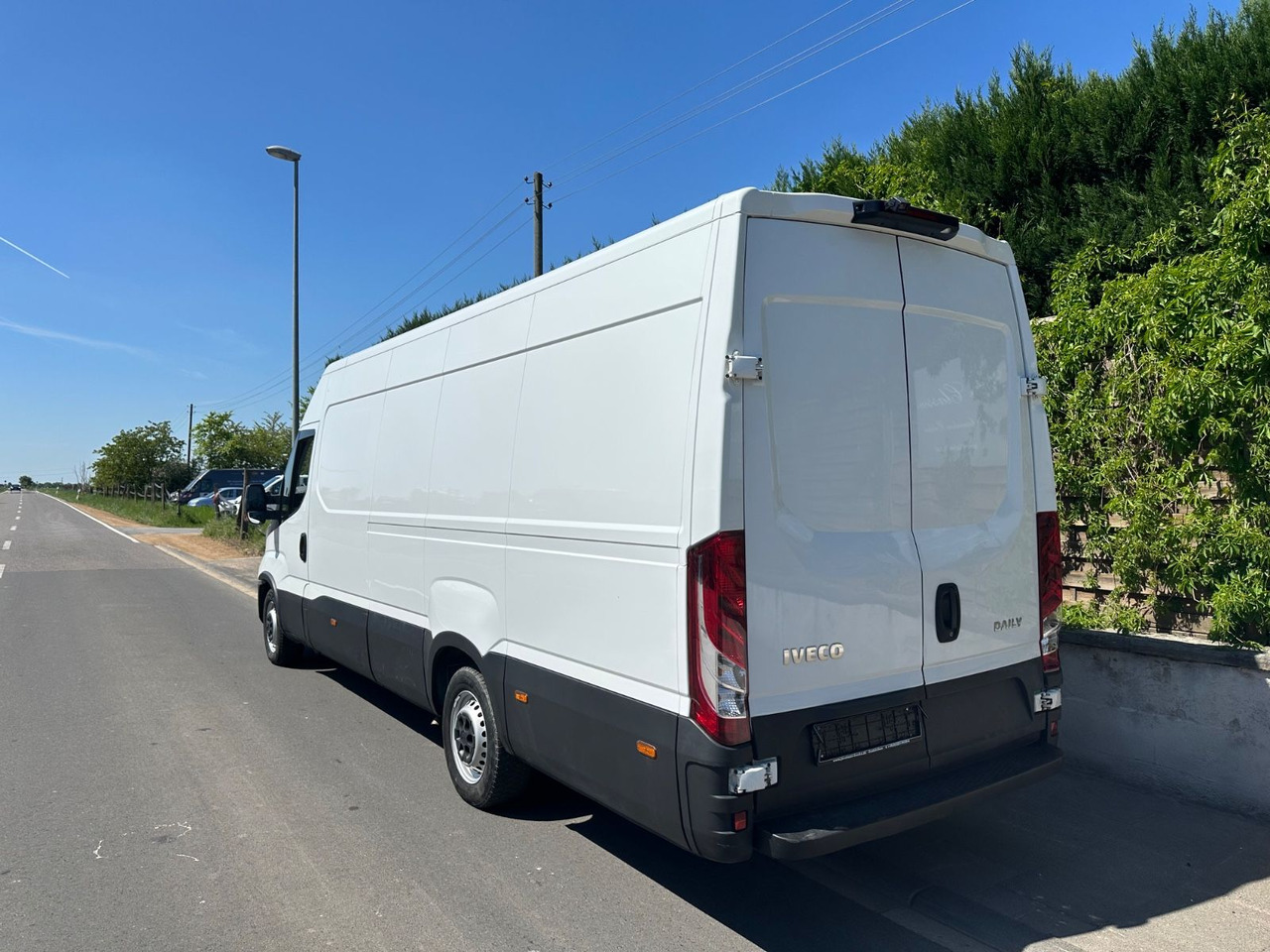 Iveco Daily 35S14 *MAXI* Radstand 4100*Kamera*TOP - Kassebil: bilde 2 Iveco Daily 35S14 *MAXI* Radstand 4100*Kamera*TOP - Kassebil: bilde 2