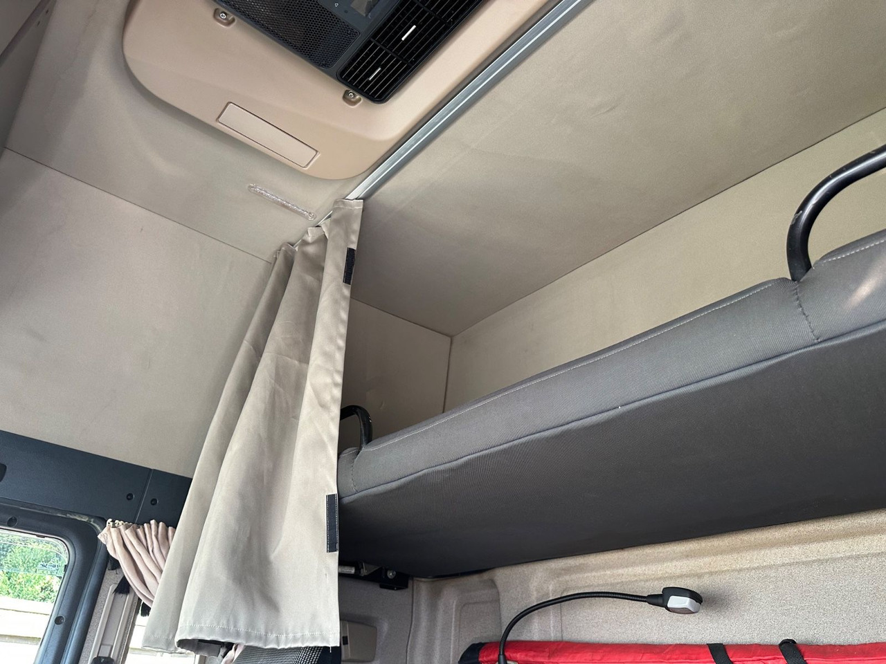 MAN 8.250 TGL*VDI2700*TOP*4-er Zug BFT Anhänger MAN 8.250 TGL*4x L1H1*XLX Kabine*VDI2700*TOP* - Transporter lastebil: bilde 5 MAN 8.250 TGL*VDI2700*TOP*4-er Zug BFT Anhänger MAN 8.250 TGL*4x L1H1*XLX Kabine*VDI2700*TOP* - Transporter lastebil: bilde 5