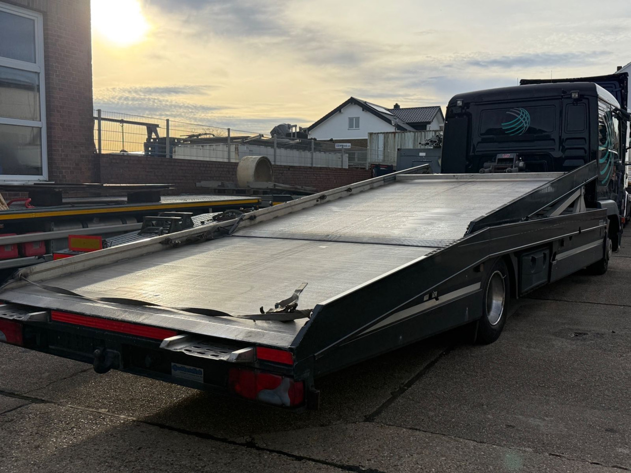 MAN TGL 8.210BL Moetefindt Doppelstock, Klima, Winde - Transporter lastebil: bilde 3 MAN TGL 8.210BL Moetefindt Doppelstock, Klima, Winde - Transporter lastebil: bilde 3