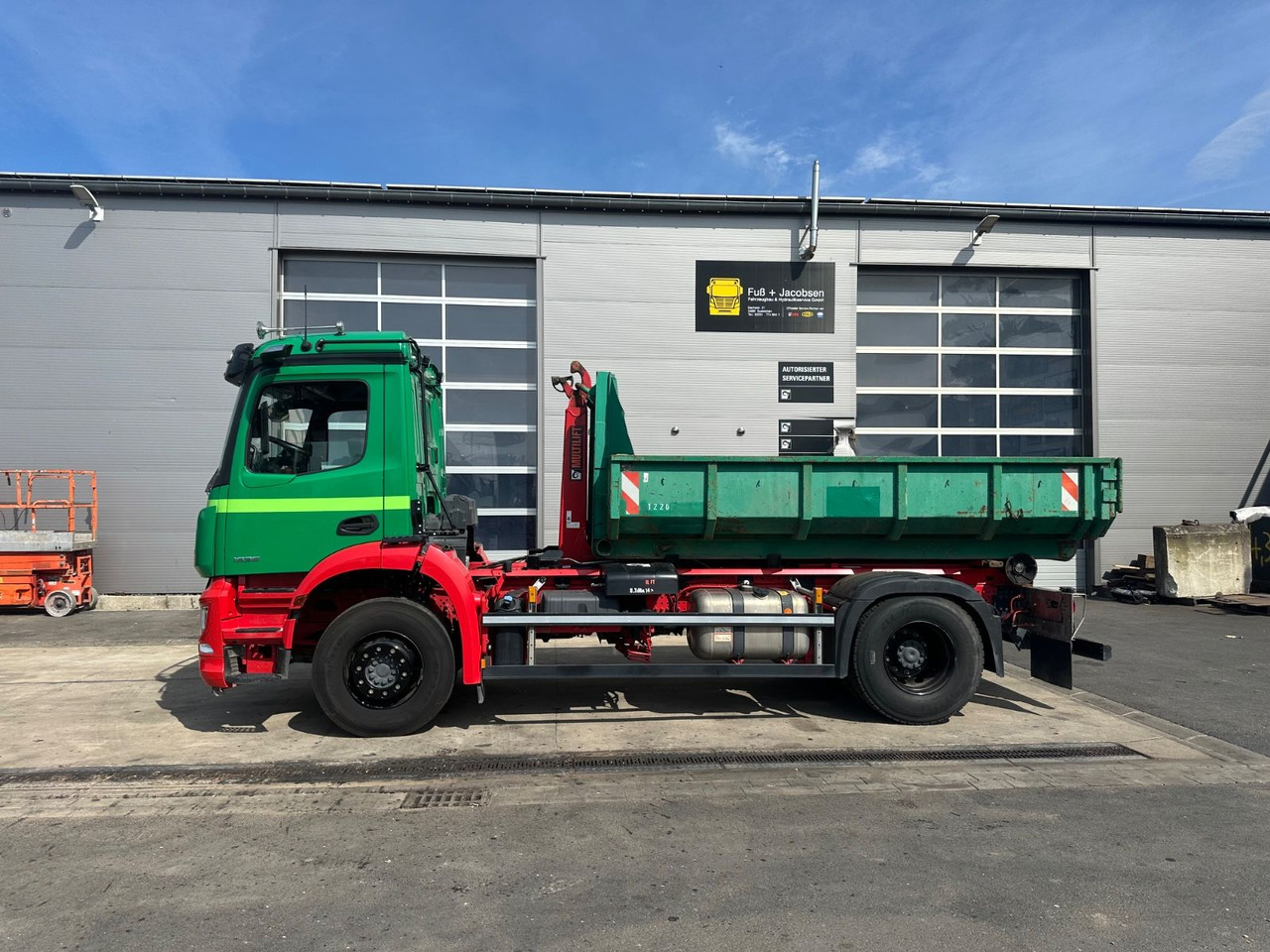 Mercedes-Benz Arocs 1836/10,7L/Hiab Ultima 14S/4x2/Autom. - Krokbil: bilde 2 Mercedes-Benz Arocs 1836/10,7L/Hiab Ultima 14S/4x2/Autom. - Krokbil: bilde 2