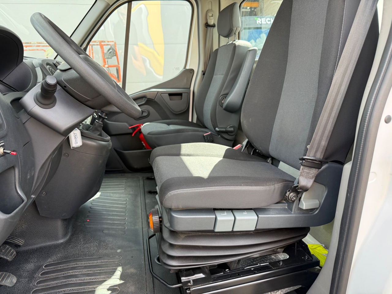 Billift Renault Master III Steiger Klubb K26 / 11,2m / 200Kg: bilde 10 Billift Renault Master III Steiger Klubb K26 / 11,2m / 200Kg: bilde 10