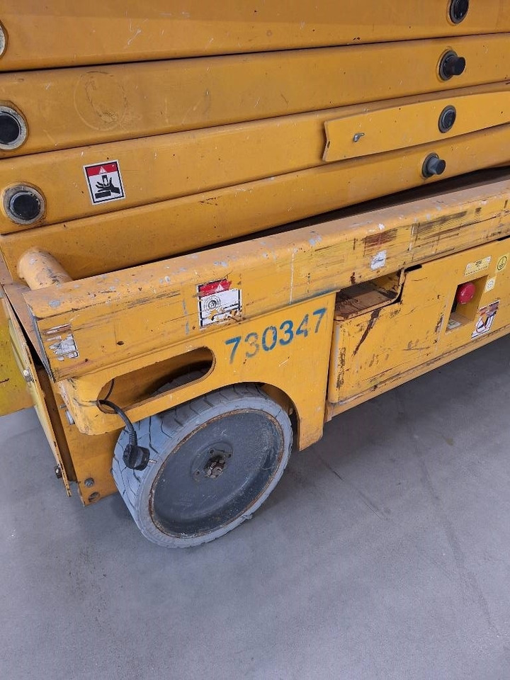 Haulotte Compact 12 - Sakselift: bilde 2 Haulotte Compact 12 - Sakselift: bilde 2