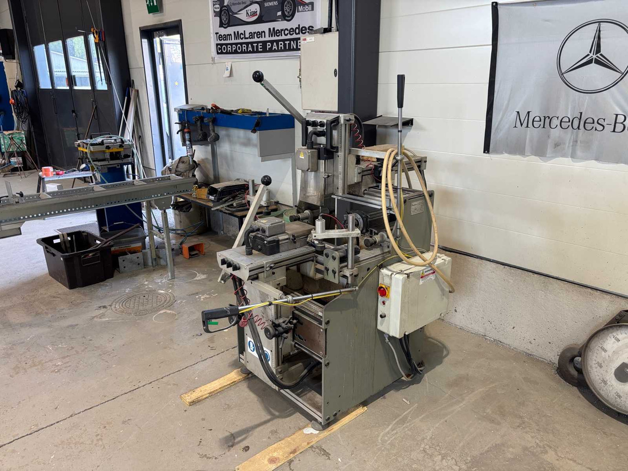 Three-spindle copy milling cutter P macchine s.r.l 03P - Fresemaskin: bilde 3 Three-spindle copy milling cutter P macchine s.r.l 03P - Fresemaskin: bilde 3