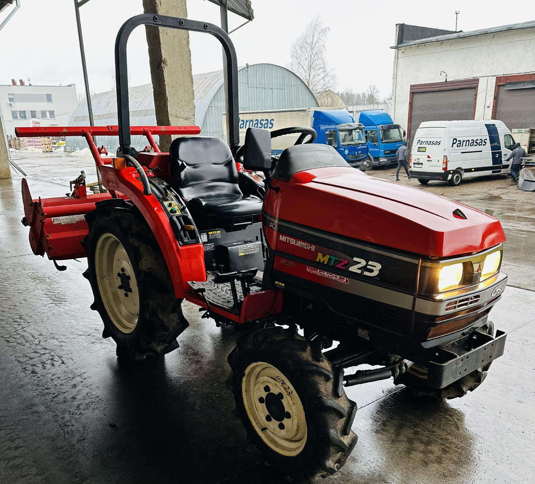 Mitsubishi MTZ23 - Traktor: bilde 2 Mitsubishi MTZ23 - Traktor: bilde 2