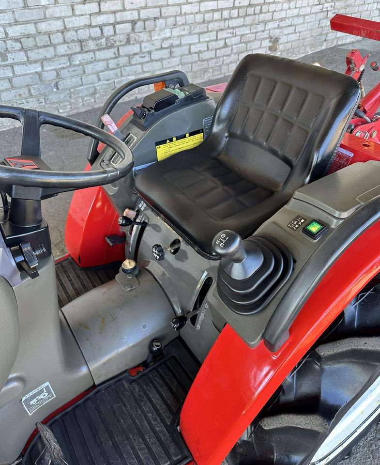 Yanmar F-180 - Traktor: bilde 5 Yanmar F-180 - Traktor: bilde 5