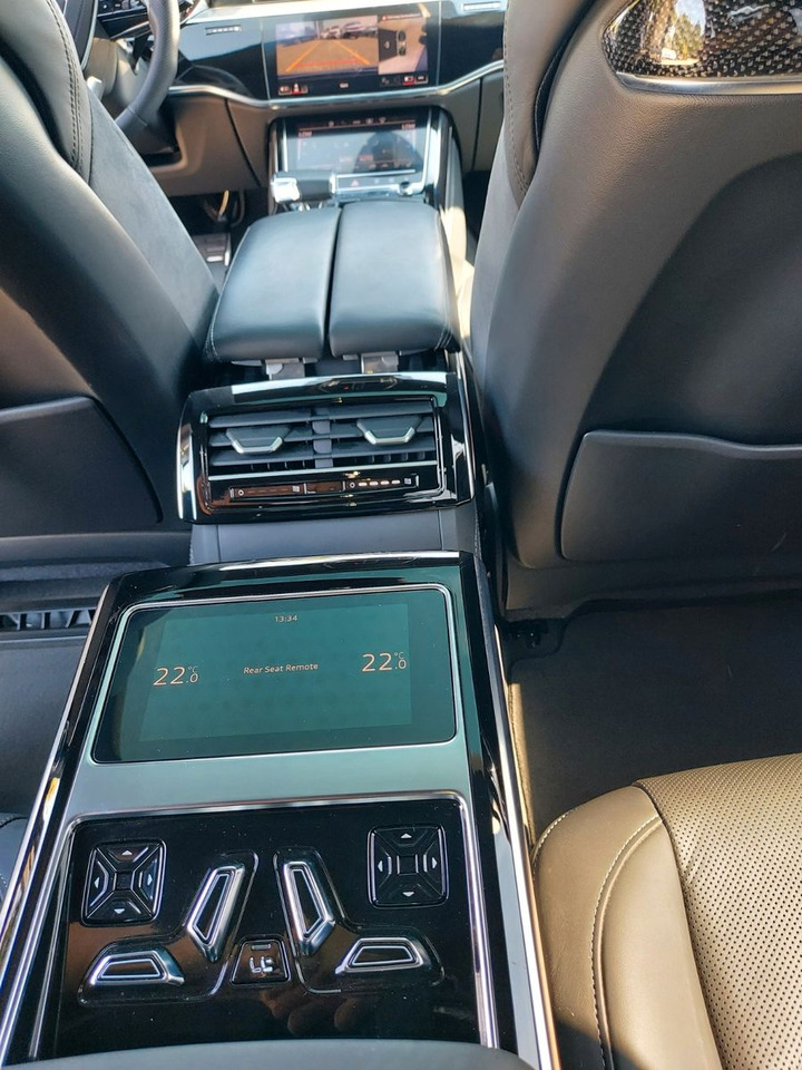 Audi A8 50 TDI quattro S-Line HUD B&O NightVision - Sedan: bilde 3 Audi A8 50 TDI quattro S-Line HUD B&O NightVision - Sedan: bilde 3
