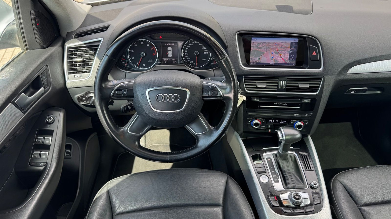 Audi Q5 2.0 TFSI tiptronic quattro Leder Xenon Pano - SUV: bilde 2 Audi Q5 2.0 TFSI tiptronic quattro Leder Xenon Pano - SUV: bilde 2