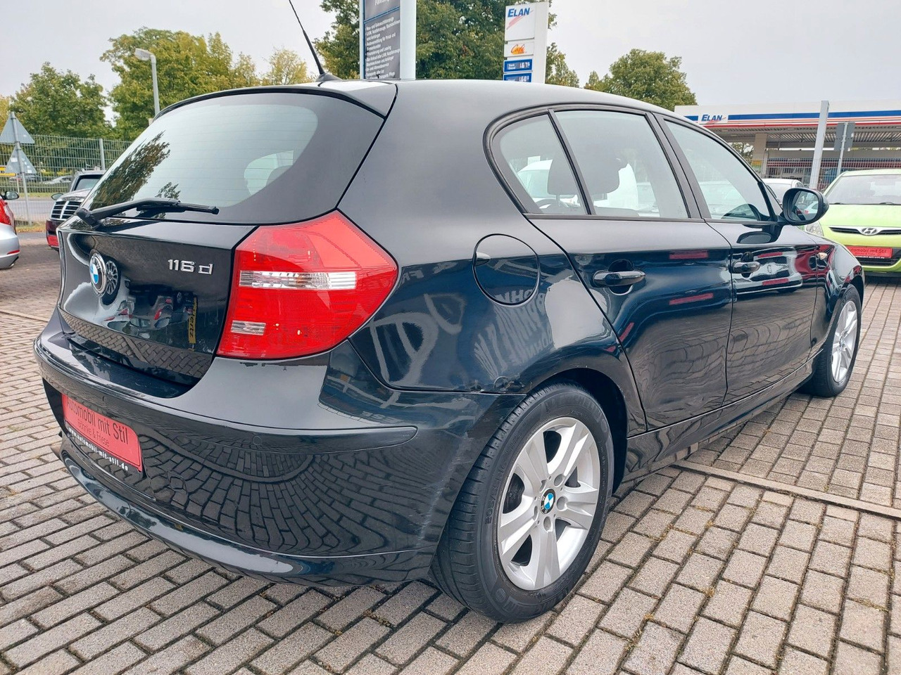 BMW 116 Baureihe 1 Lim. 116d Klima Sitzheizung - Sedan: bilde 3 BMW 116 Baureihe 1 Lim. 116d Klima Sitzheizung - Sedan: bilde 3