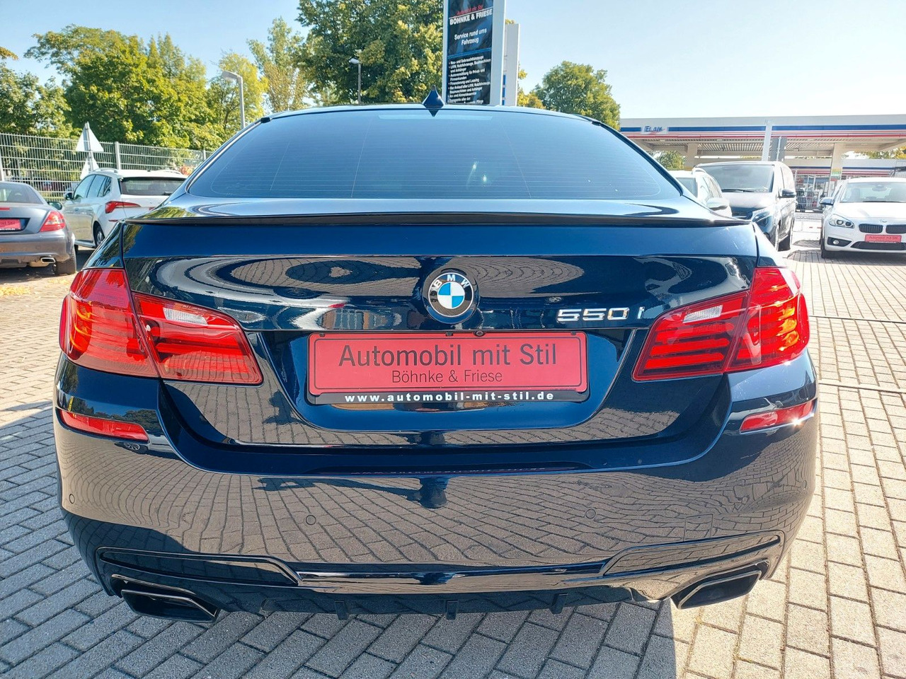 BMW 550i Limousine Autom. M-Sport HUD Glasdach H&K - Sedan: bilde 5 BMW 550i Limousine Autom. M-Sport HUD Glasdach H&K - Sedan: bilde 5