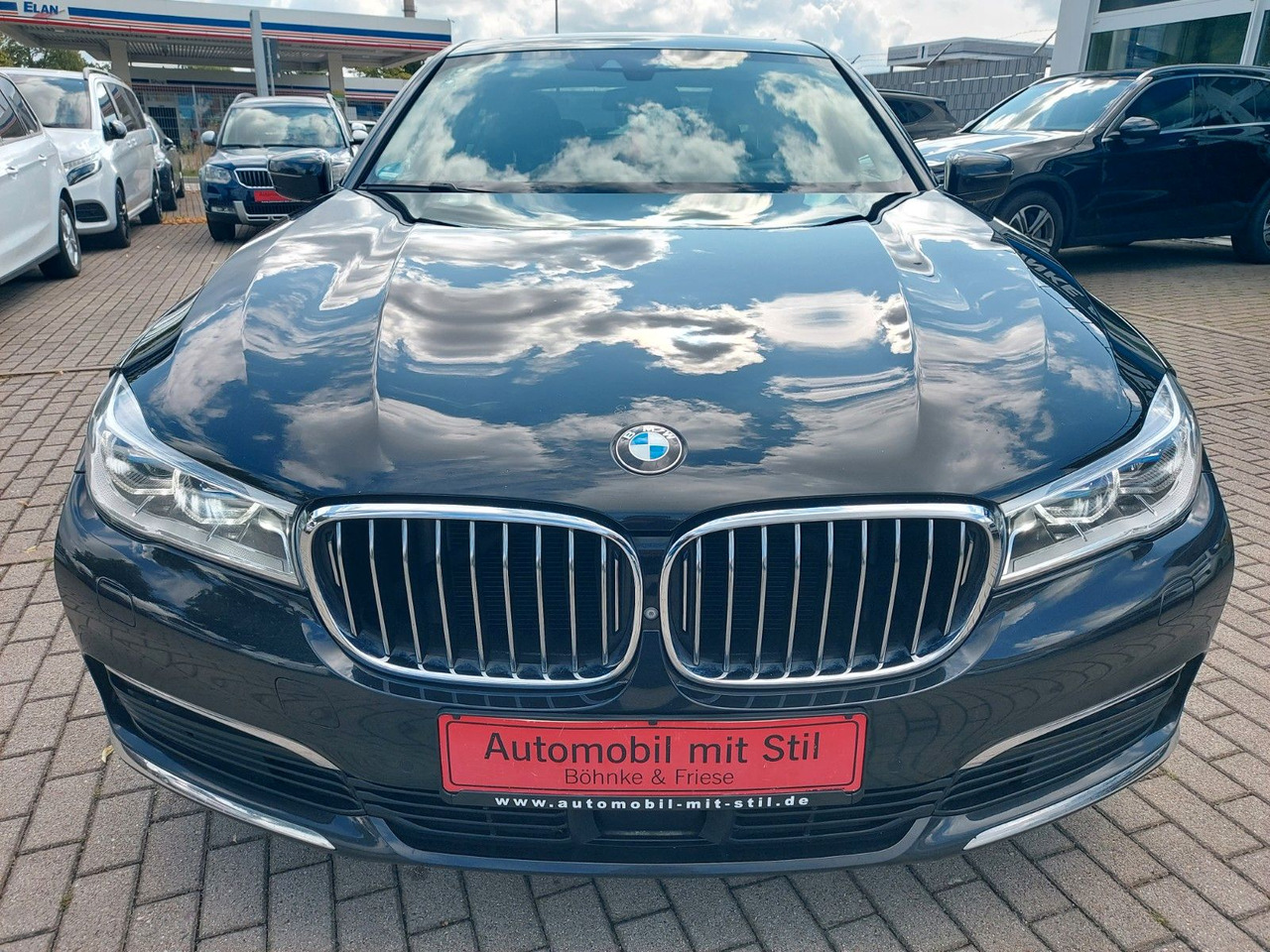 BMW 740 Baureihe 7 Lim 740 d xDrive Glasdach ACC - Sedan: bilde 2 BMW 740 Baureihe 7 Lim 740 d xDrive Glasdach ACC - Sedan: bilde 2
