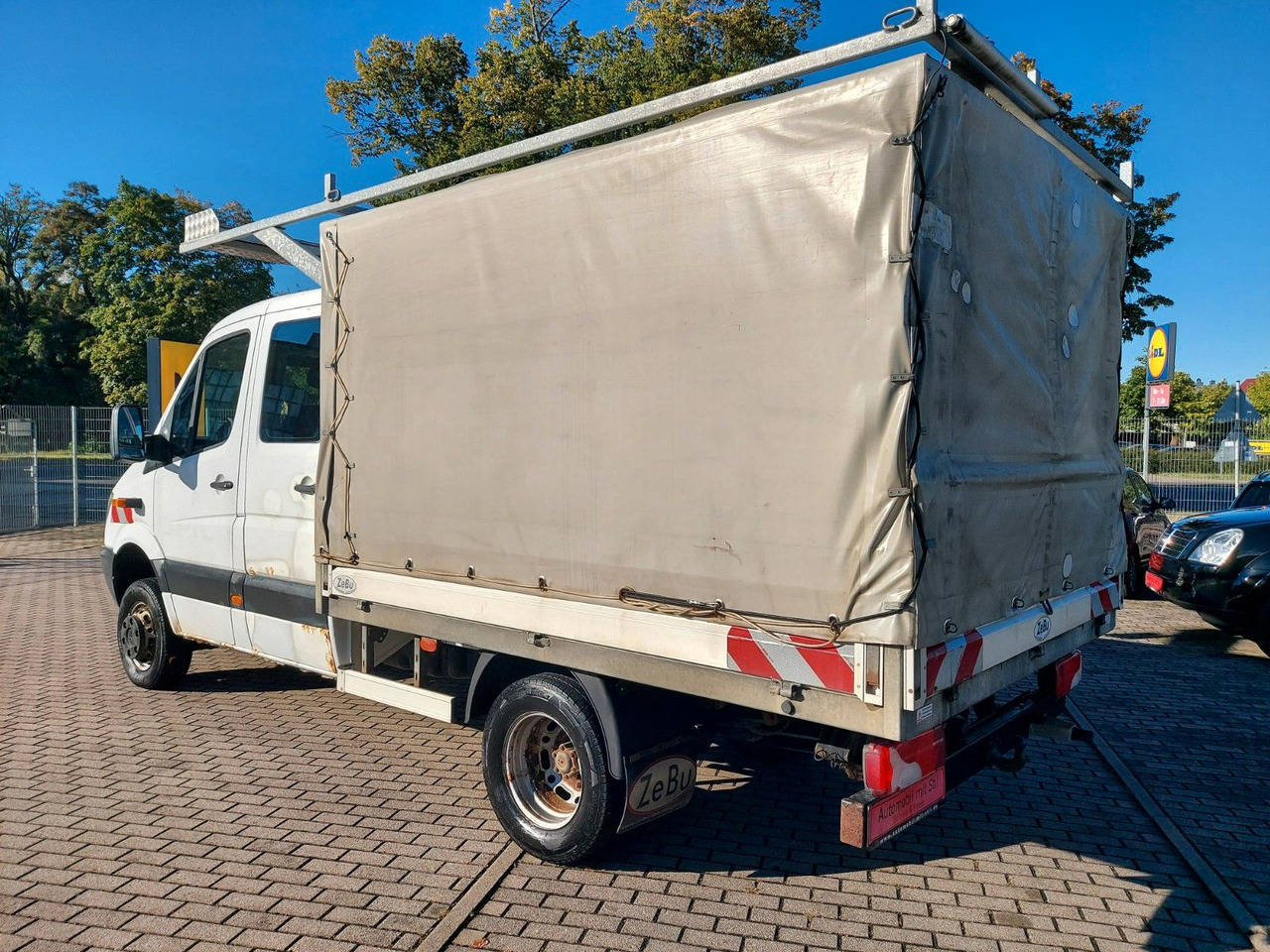 Mercedes-Benz Sprinter II Pritsche DoKa 516 4X4 Plane 6 Sitze - Varebil med kapell, Varebil med dobbelt førerhus: bilde 4 Mercedes-Benz Sprinter II Pritsche DoKa 516 4X4 Plane 6 Sitze - Varebil med kapell, Varebil med dobbelt førerhus: bilde 4