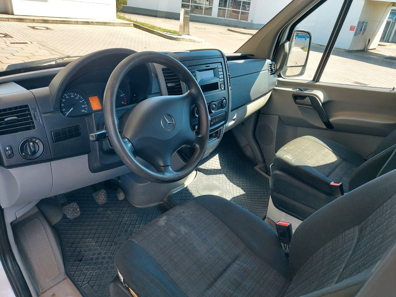 Leie  Mercedes-Benz Sprinter II Pritsche DoKa 6 Sitze 316 CDI 4X4 Mercedes-Benz Sprinter II Pritsche DoKa 6 Sitze 316 CDI 4X4: bilde 16