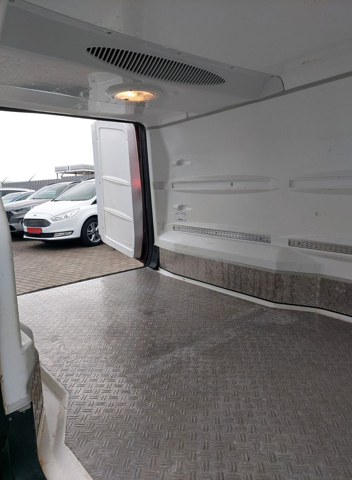 Mercedes-Benz Vito 116 CDI Lang Kühler Cooler KERSTNER 220V - Kjølebil: bilde 4 Mercedes-Benz Vito 116 CDI Lang Kühler Cooler KERSTNER 220V - Kjølebil: bilde 4