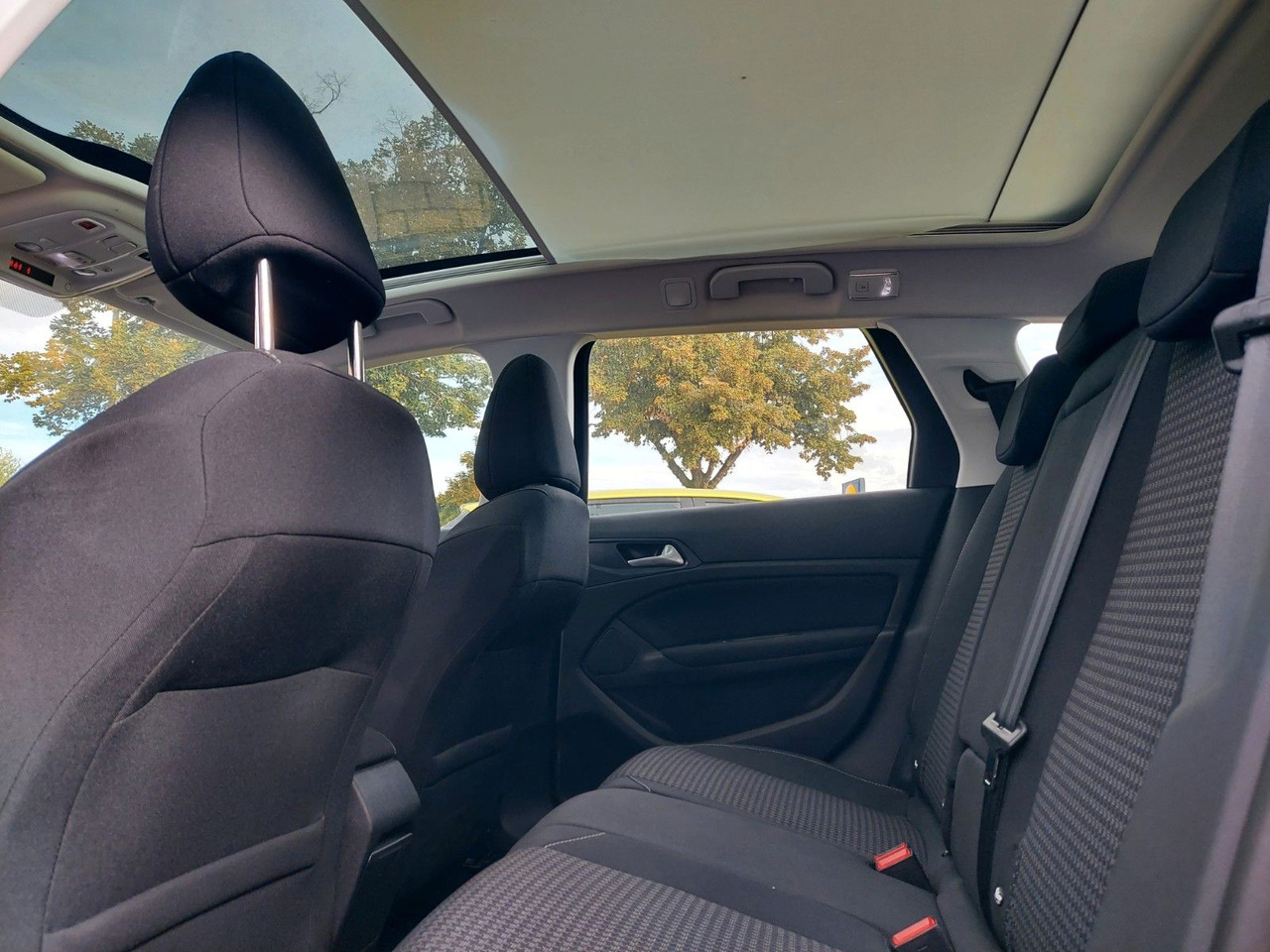 Peugeot 308 SW Active Business Panorama DAB Navi LED - Stasjonsvogn: bilde 4 Peugeot 308 SW Active Business Panorama DAB Navi LED - Stasjonsvogn: bilde 4