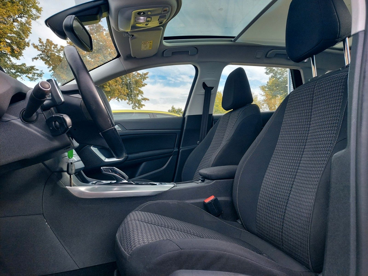 Peugeot 308 SW Active Business Panorama DAB Navi LED - Stasjonsvogn: bilde 3 Peugeot 308 SW Active Business Panorama DAB Navi LED - Stasjonsvogn: bilde 3