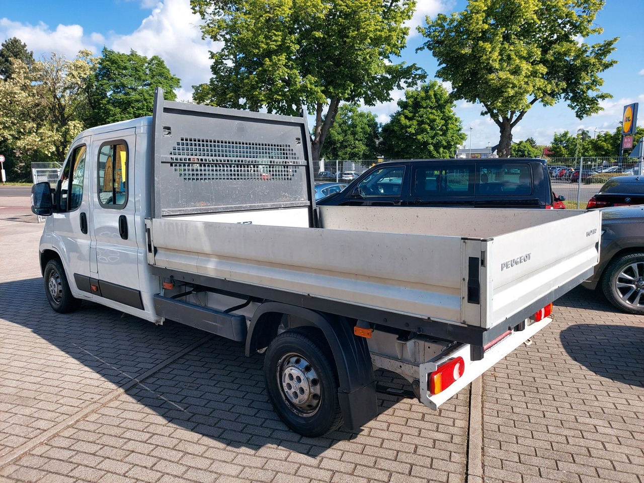 Peugeot Boxer Pritsche Doka. 335 L3 BlueHDi 130 Klima - Varebil med plan, Varebil med dobbelt førerhus: bilde 4 Peugeot Boxer Pritsche Doka. 335 L3 BlueHDi 130 Klima - Varebil med plan, Varebil med dobbelt førerhus: bilde 4