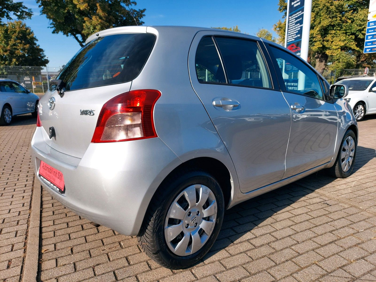 Toyota Yaris Sol Klima - Personenbil: bilde 5 Toyota Yaris Sol Klima - Personenbil: bilde 5