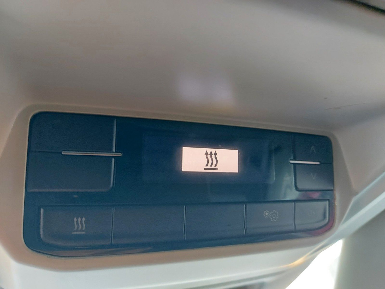 Volkswagen Crafter Kasten 35 lang Hochdach 4MOTION Maxi - Persontransport: bilde 3 Volkswagen Crafter Kasten 35 lang Hochdach 4MOTION Maxi - Persontransport: bilde 3