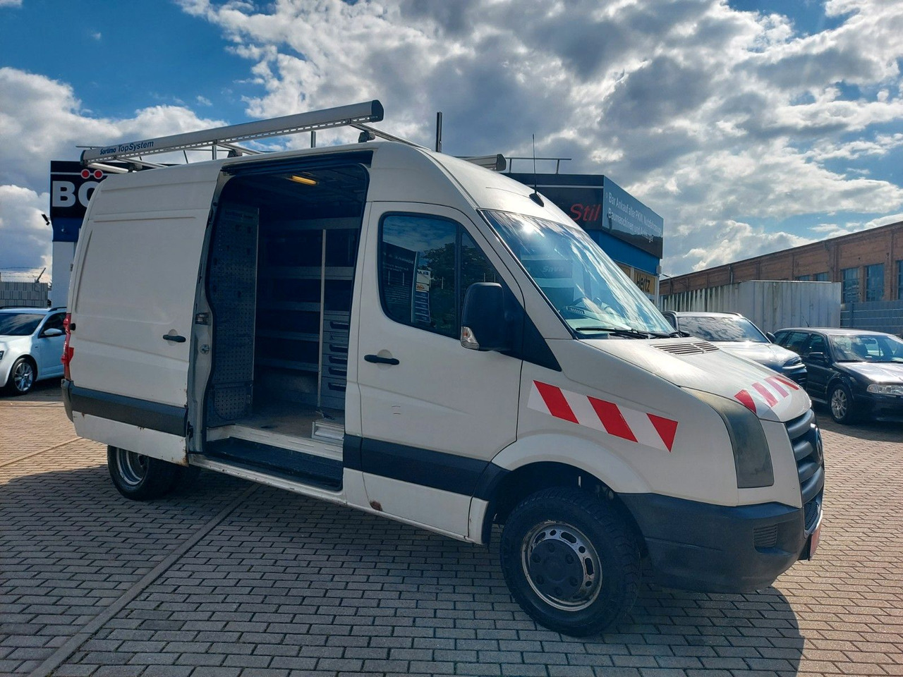 Volkswagen Crafter Kasten 50 mittel lang L2H2 Hoch Standhei - Kassebil: bilde 1 Volkswagen Crafter Kasten 50 mittel lang L2H2 Hoch Standhei - Kassebil: bilde 1