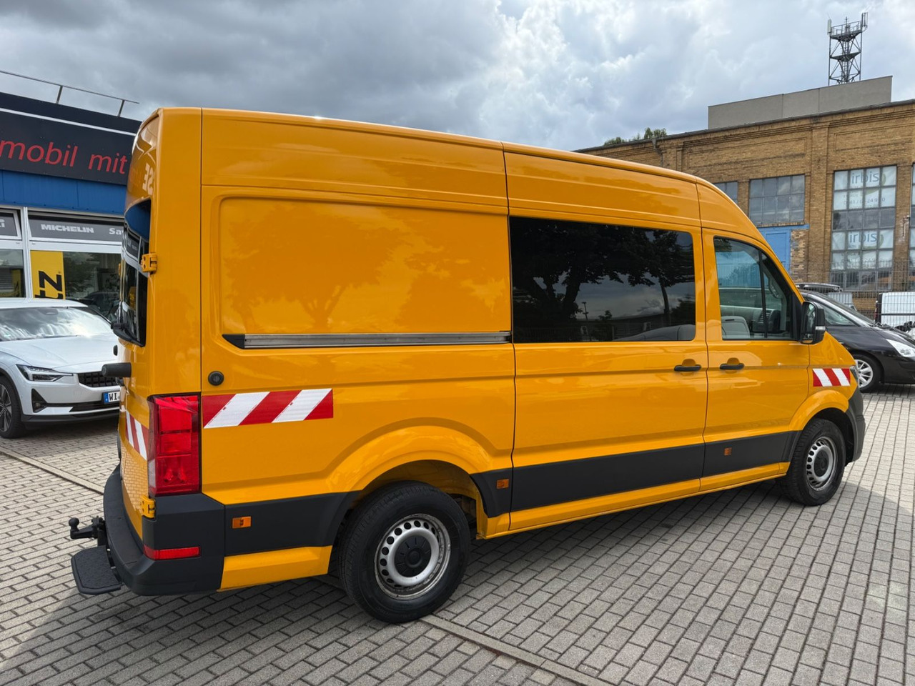 Volkswagen Crafter Kasten Kasten 35 mittellang Hochdach FWD - Persontransport: bilde 3 Volkswagen Crafter Kasten Kasten 35 mittellang Hochdach FWD - Persontransport: bilde 3