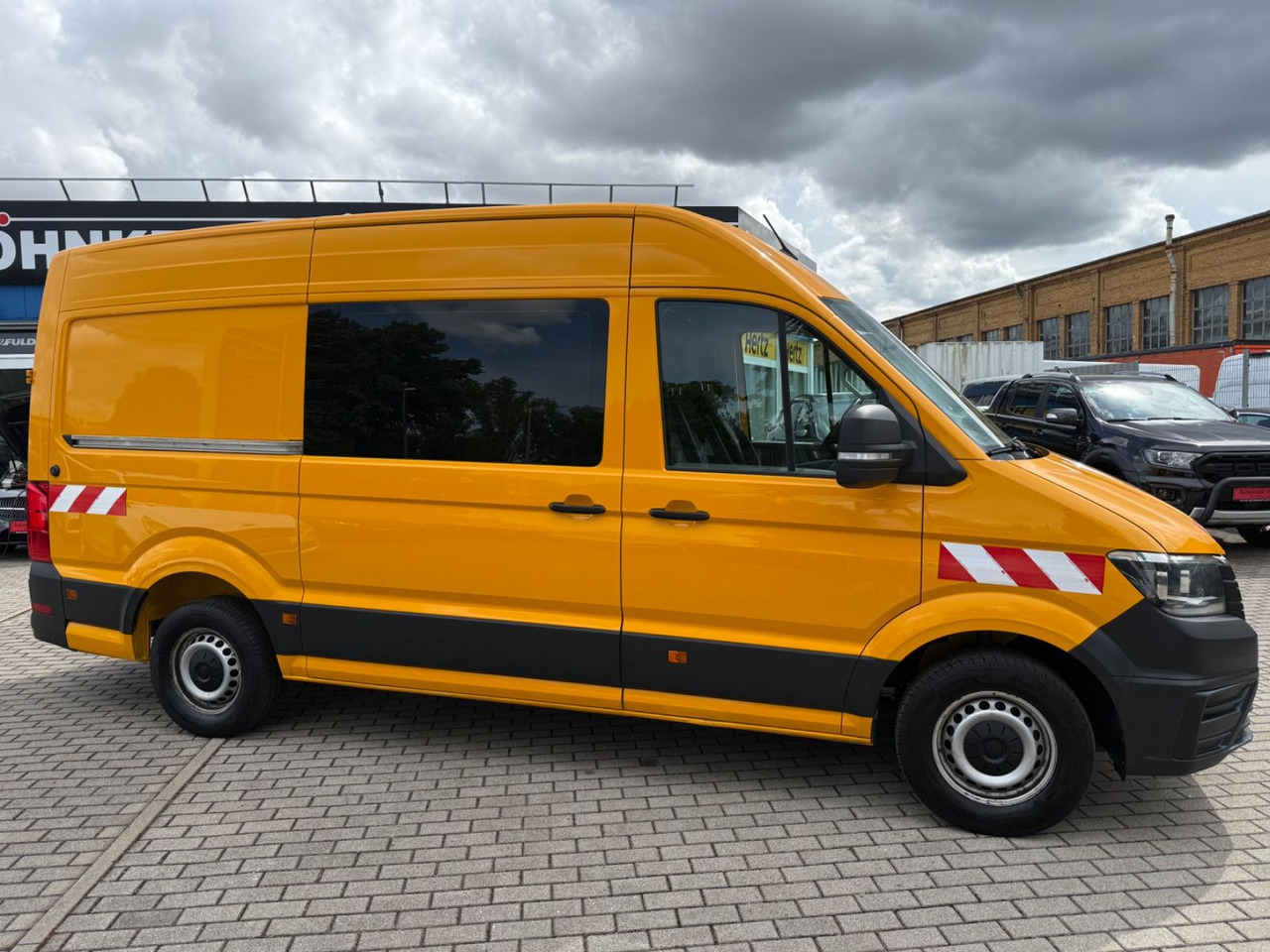 Volkswagen Crafter Kasten Kasten 35 mittellang Hochdach FWD - Persontransport: bilde 2 Volkswagen Crafter Kasten Kasten 35 mittellang Hochdach FWD - Persontransport: bilde 2