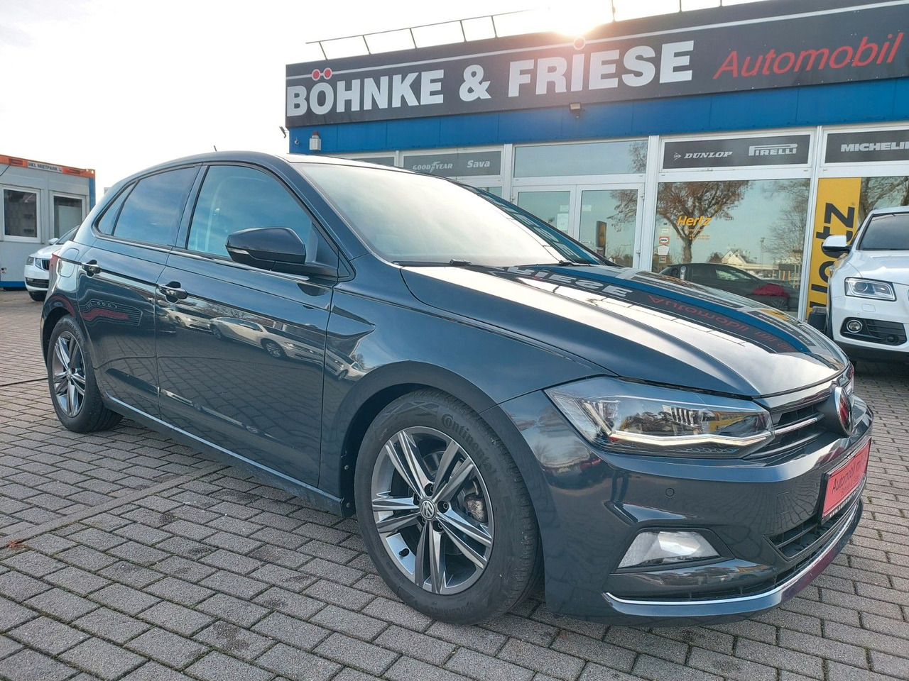 Volkswagen Polo VI Highline DSG ACC Radar Panorama 8x Räder - Sedan: bilde 2 Volkswagen Polo VI Highline DSG ACC Radar Panorama 8x Räder - Sedan: bilde 2