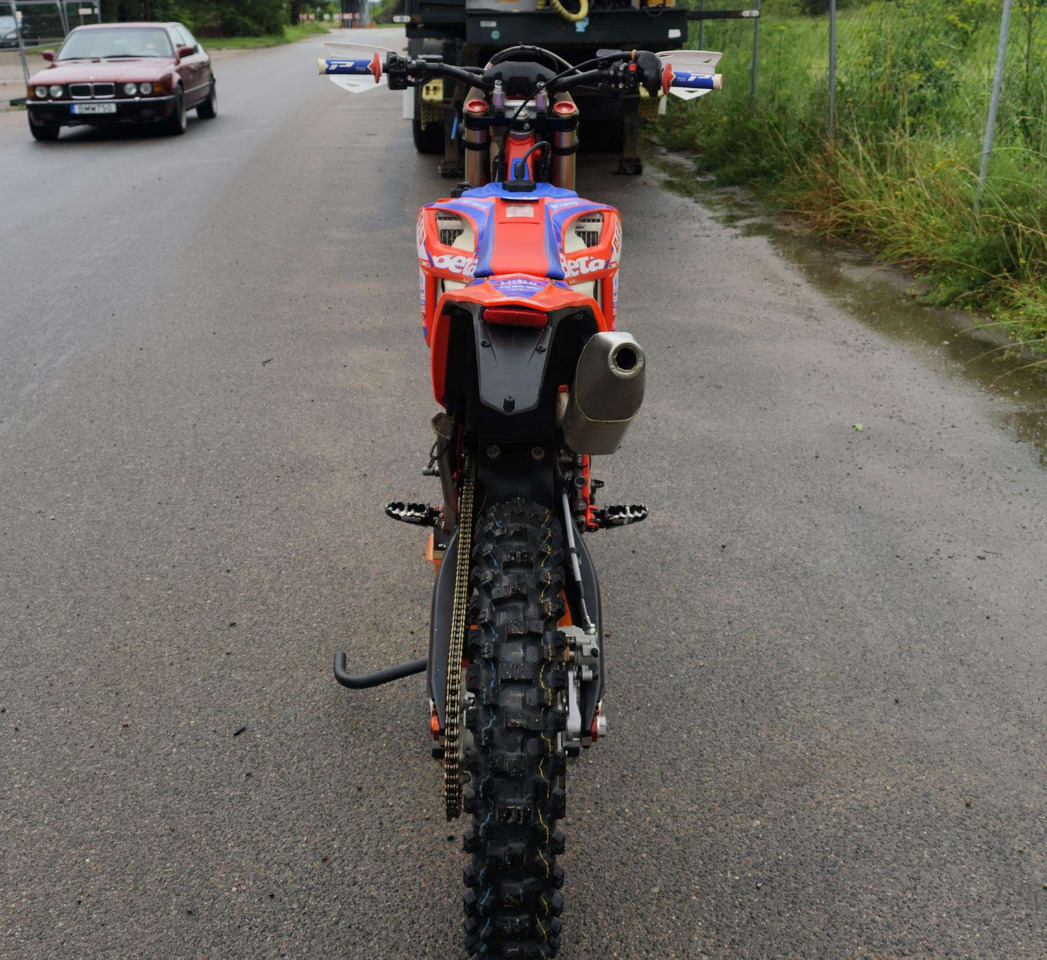 Beta RR 430cc - Motorsykkel: bilde 5 Beta RR 430cc - Motorsykkel: bilde 5