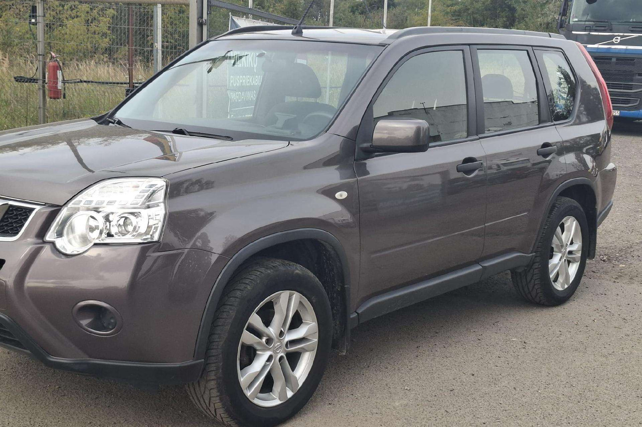 Nissan X-Trail - SUV: bilde 1 Nissan X-Trail - SUV: bilde 1