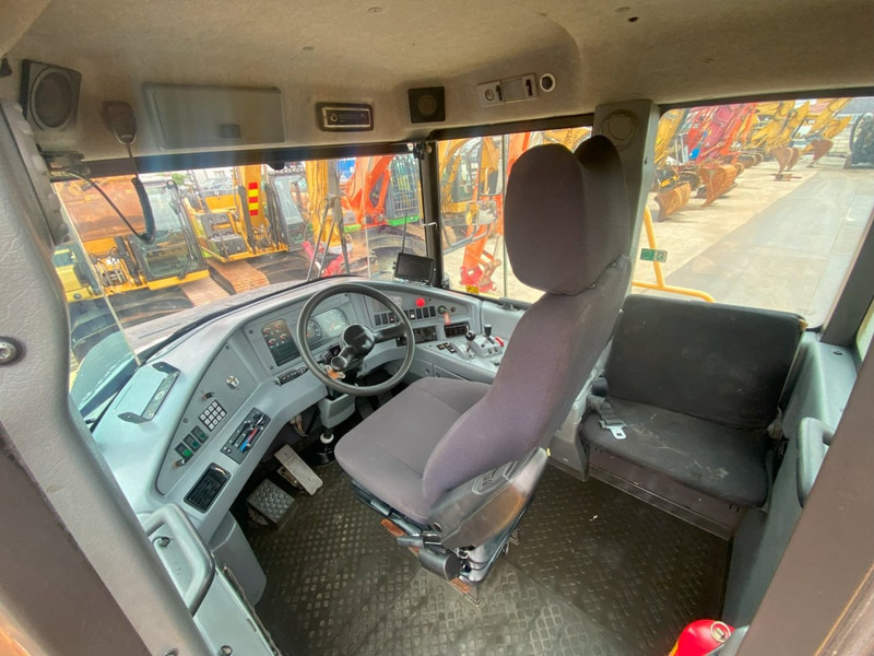 Volvo A 30 D 6x6 dumper articulated hauler - Dumper: bilde 4 Volvo A 30 D 6x6 dumper articulated hauler - Dumper: bilde 4