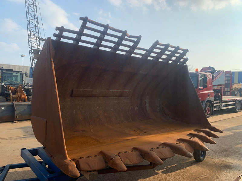 Volvo L350 F - Skuffe: bilde 2 Volvo L350 F - Skuffe: bilde 2