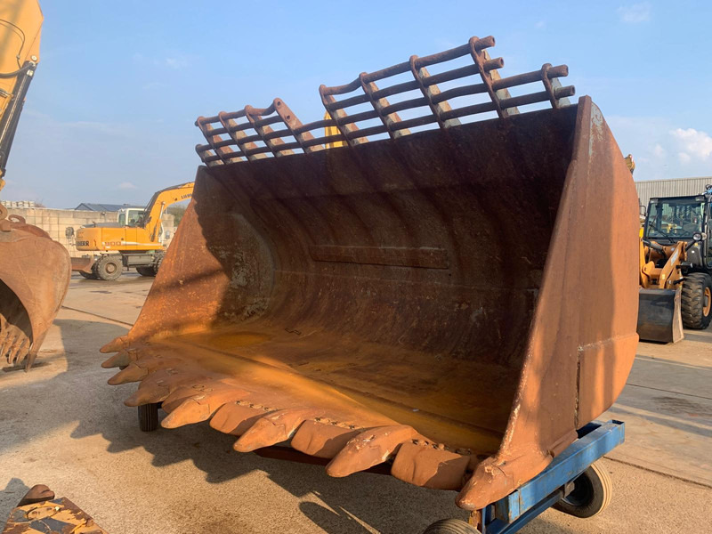 Volvo L350 F - Skuffe: bilde 1 Volvo L350 F - Skuffe: bilde 1