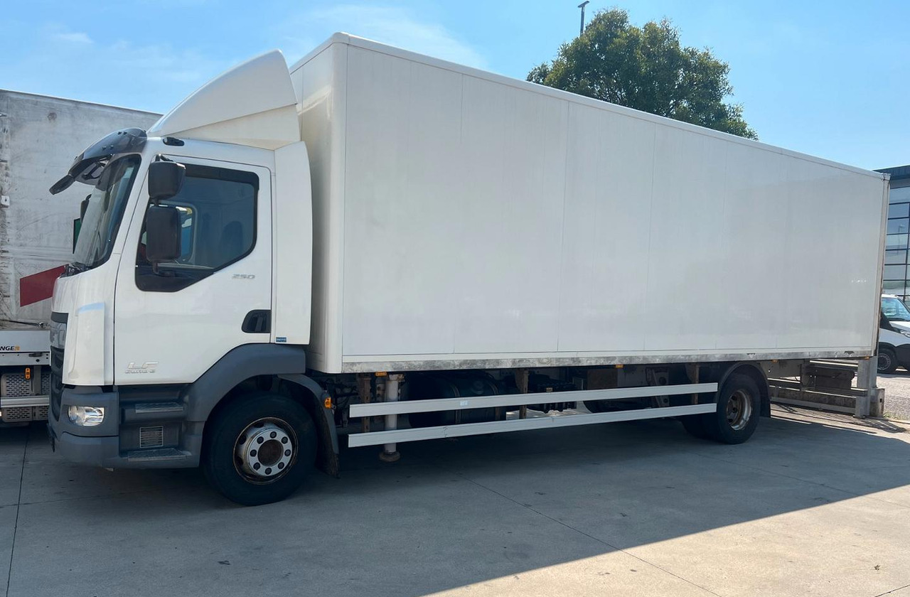 Daf lf 250 fa furgone 8 mt euro 6 - Skapbil: bilde 1 Daf lf 250 fa furgone 8 mt euro 6 - Skapbil: bilde 1