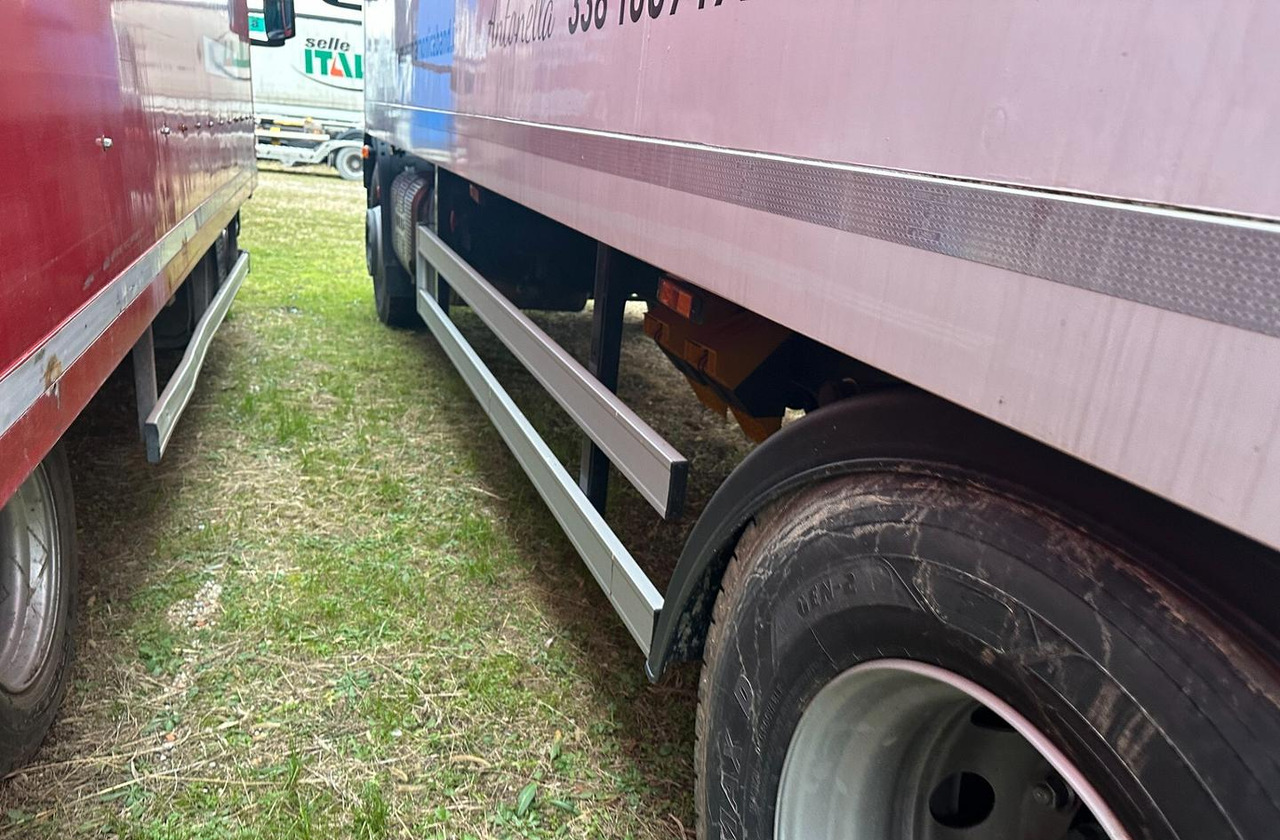 Iveco Eurocargo 180e32 p furgonem euro 6 - Skapbil: bilde 5 Iveco Eurocargo 180e32 p furgonem euro 6 - Skapbil: bilde 5