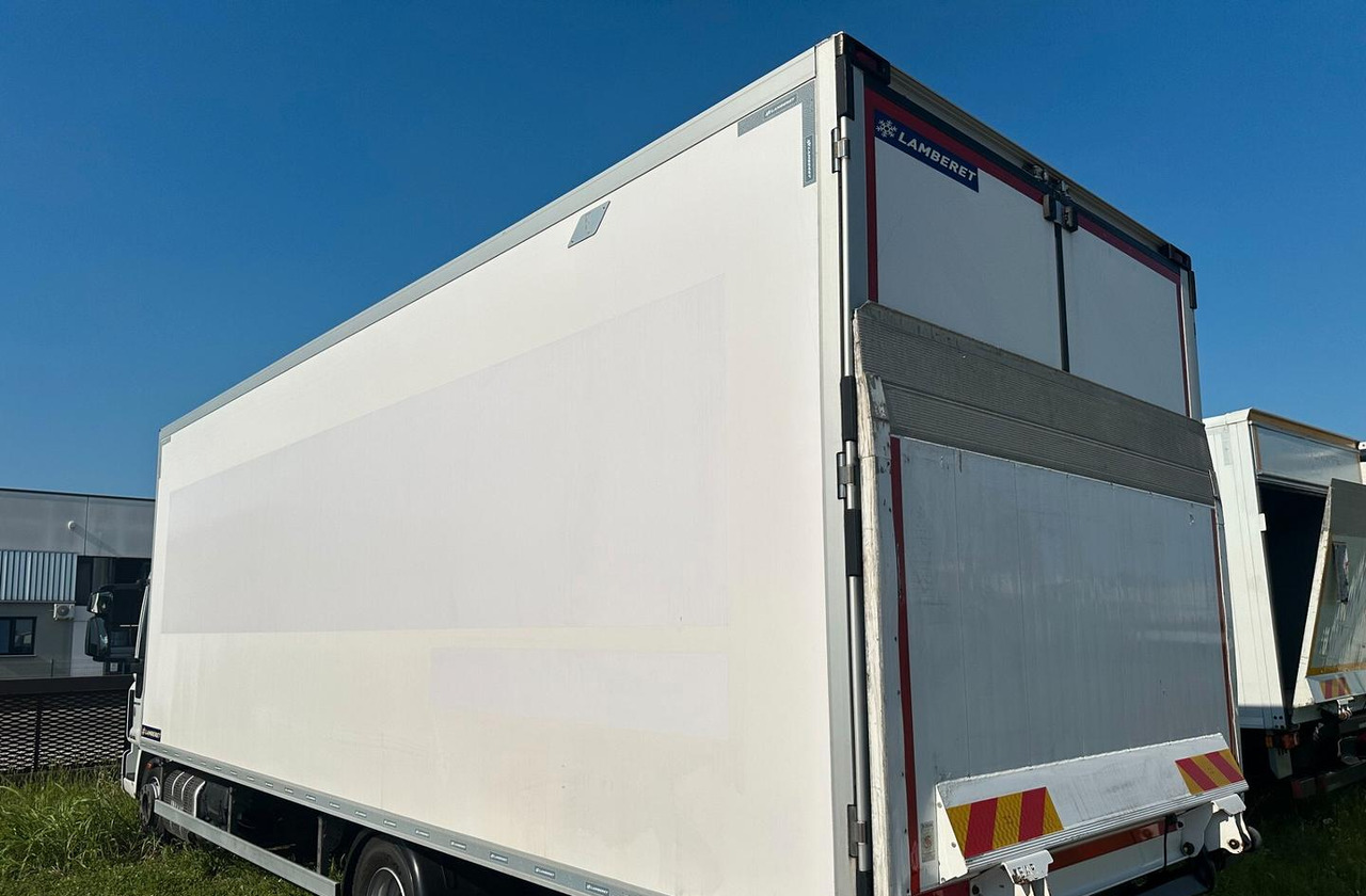 Iveco - Lastebil med kjøl: bilde 4 Iveco - Lastebil med kjøl: bilde 4