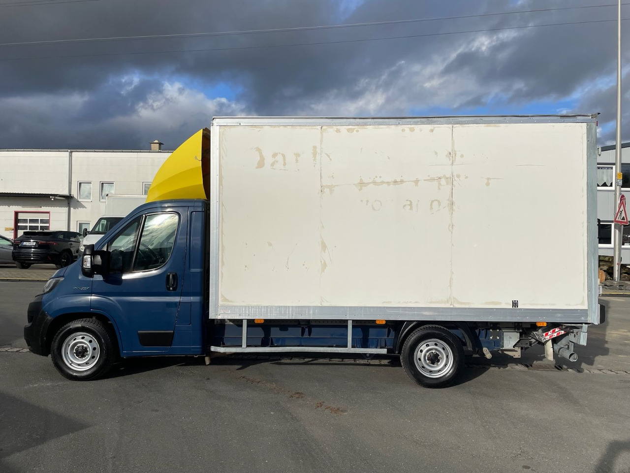Fiat Ducato Maxi 30 L4H2 Koffer/LBW/AC/NAV/CAM/EU6 - Varebil med skap: bilde 4 Fiat Ducato Maxi 30 L4H2 Koffer/LBW/AC/NAV/CAM/EU6 - Varebil med skap: bilde 4