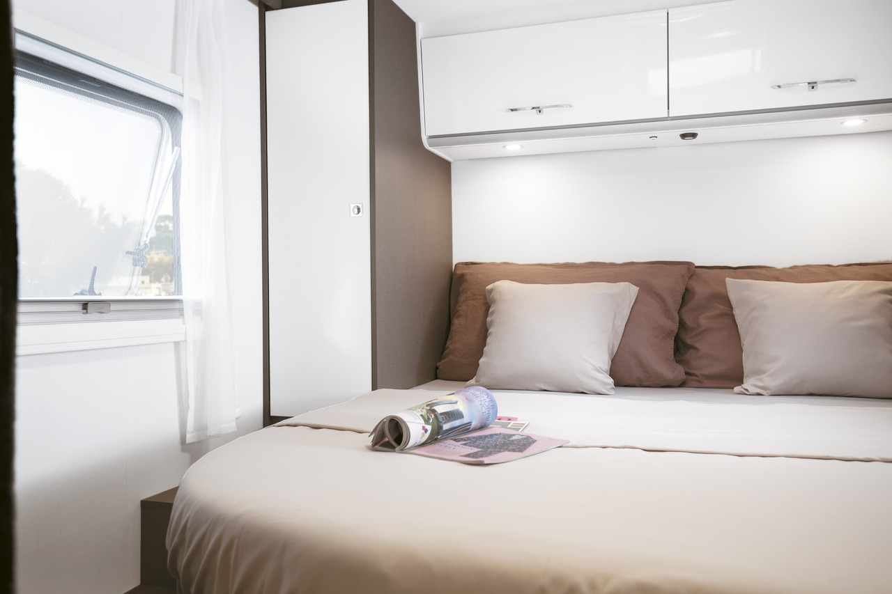 Ny Halvintegrert bobil Etrusco T 7.3 QCF: bilde 35