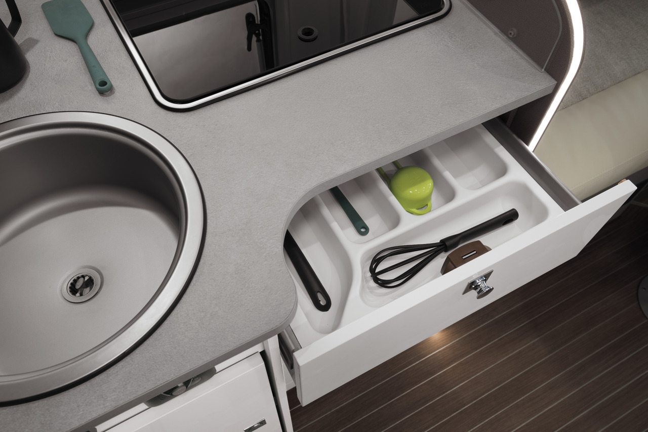 Ny Halvintegrert bobil Etrusco T 7.3 QCF: bilde 38