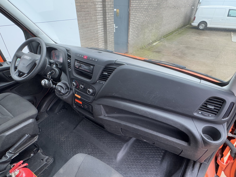 Leie Iveco Daily 35C15 Open Laadbak 3.5t Trekhaak Laadklep Pritische Pick up Iveco Daily 35C15 Open Laadbak 3.5t Trekhaak Laadklep Pritische Pick up: bilde 8