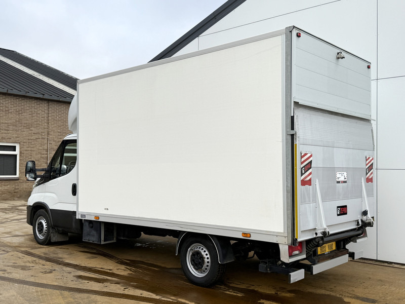 Iveco Daily 35S16 2.3 Automaat Laadklep LED Climate Control Cruise Control Standkachel Camera Navigatie Koffer Bakwagen Meubelbak - Varebil med skap: bilde 2 Iveco Daily 35S16 2.3 Automaat Laadklep LED Climate Control Cruise Control Standkachel Camera Navigatie Koffer Bakwagen Meubelbak - Varebil med skap: bilde 2