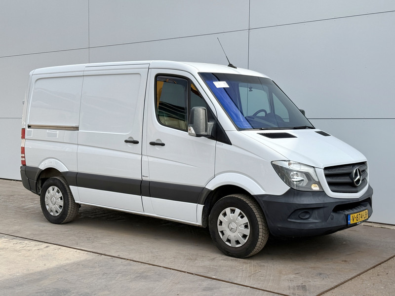 Mercedes-Benz Sprinter 311 2.1 CDI Automaat L2H1 Climate Control Cruise Control Camera trekhaak en lucht geveerde stoel - Kassebil: bilde 4 Mercedes-Benz Sprinter 311 2.1 CDI Automaat L2H1 Climate Control Cruise Control Camera trekhaak en lucht geveerde stoel - Kassebil: bilde 4