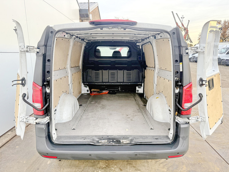 Leie Mercedes-Benz Vito 116 1.9 CDI L2H1 Climate Control Cruise Control Camera Navigatie Stoelverwarming Parkeersensoren voor achter Mercedes-Benz Vito 116 1.9 CDI L2H1 Climate Control Cruise Control Camera Navigatie Stoelverwarming Parkeersensoren voor achter: bilde 11
