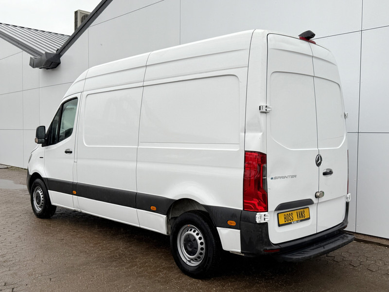 Mercedes-Benz eSprinter 312 ALL-IN PRIJS L2H2 55kWh 168km WLTP 80kw Snelladen Climate Control Camera Stoelverwarming Laadkabel - Kassebil, Elektrisk varebil: bilde 2 Mercedes-Benz eSprinter 312 ALL-IN PRIJS L2H2 55kWh 168km WLTP 80kw Snelladen Climate Control Camera Stoelverwarming Laadkabel - Kassebil, Elektrisk varebil: bilde 2