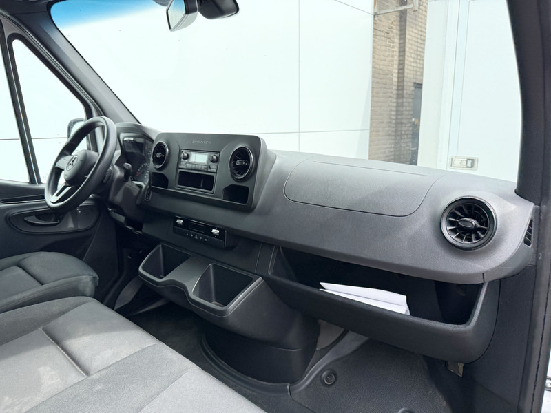 Kassebil, Elektrisk varebil Mercedes-Benz eSprinter 312 - Binnenkort verwacht! L2H2 100% Elektrisch 55kWh 168km WLTP 80kw Snelladen Climate Control Camera Stoelverwarming: bilde 9 Kassebil, Elektrisk varebil Mercedes-Benz eSprinter 312 - Binnenkort verwacht! L2H2 100% Elektrisch 55kWh 168km WLTP 80kw Snelladen Climate Control Camera Stoelverwarming: bilde 9