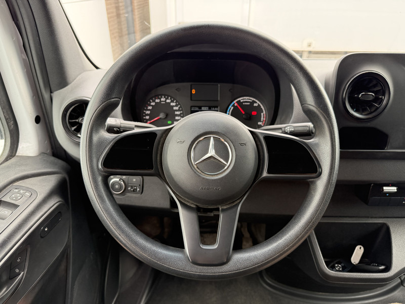 Kassebil, Elektrisk varebil Mercedes-Benz eSprinter 312 - Binnenkort verwacht! L2H2 100% Elektrisch 55kWh 168km WLTP 80kw Snelladen Climate Control Camera Stoelverwarming: bilde 17 Kassebil, Elektrisk varebil Mercedes-Benz eSprinter 312 - Binnenkort verwacht! L2H2 100% Elektrisch 55kWh 168km WLTP 80kw Snelladen Climate Control Camera Stoelverwarming: bilde 17
