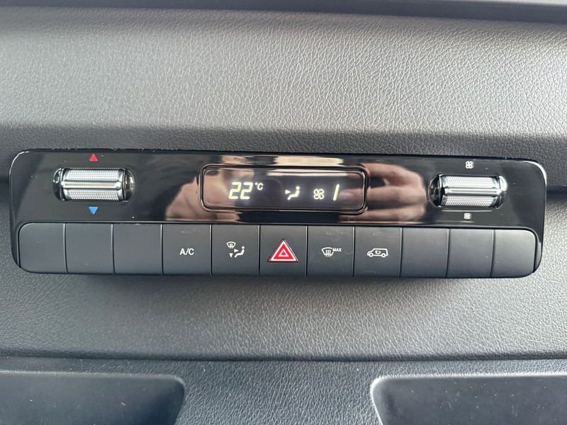 Kassebil, Elektrisk varebil Mercedes-Benz eSprinter 312 L2H2 100% Elektrisch 55kWh 168km WLTP 80kw Snelladen Climate Control Camera Stoelverwarming: bilde 18 Kassebil, Elektrisk varebil Mercedes-Benz eSprinter 312 L2H2 100% Elektrisch 55kWh 168km WLTP 80kw Snelladen Climate Control Camera Stoelverwarming: bilde 18