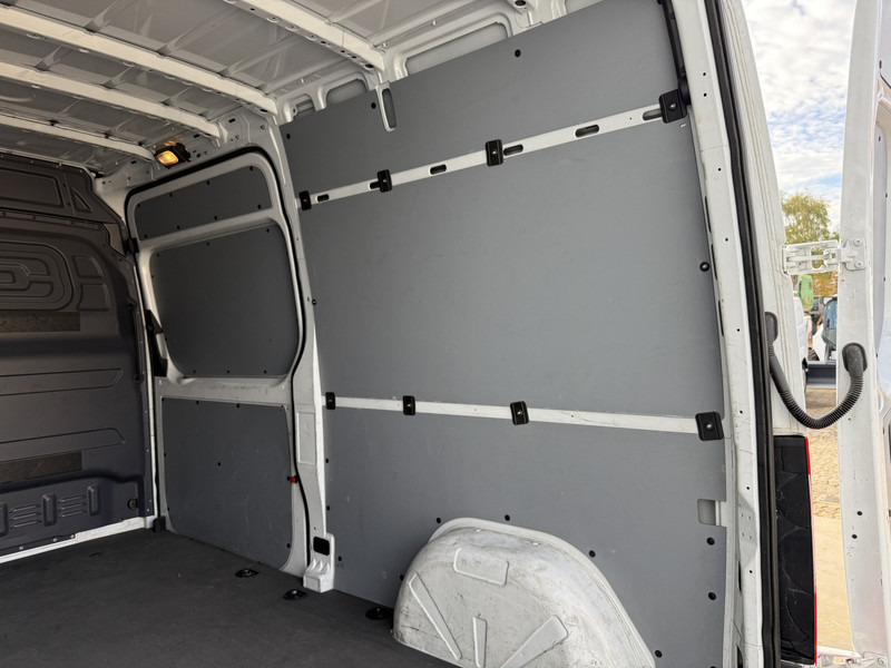 Kassebil, Elektrisk varebil Mercedes-Benz eSprinter 312 L2H2 100% Elektrisch 55kWh 168km WLTP 80kw Snelladen Climate Control Camera Stoelverwarming: bilde 16 Kassebil, Elektrisk varebil Mercedes-Benz eSprinter 312 L2H2 100% Elektrisch 55kWh 168km WLTP 80kw Snelladen Climate Control Camera Stoelverwarming: bilde 16